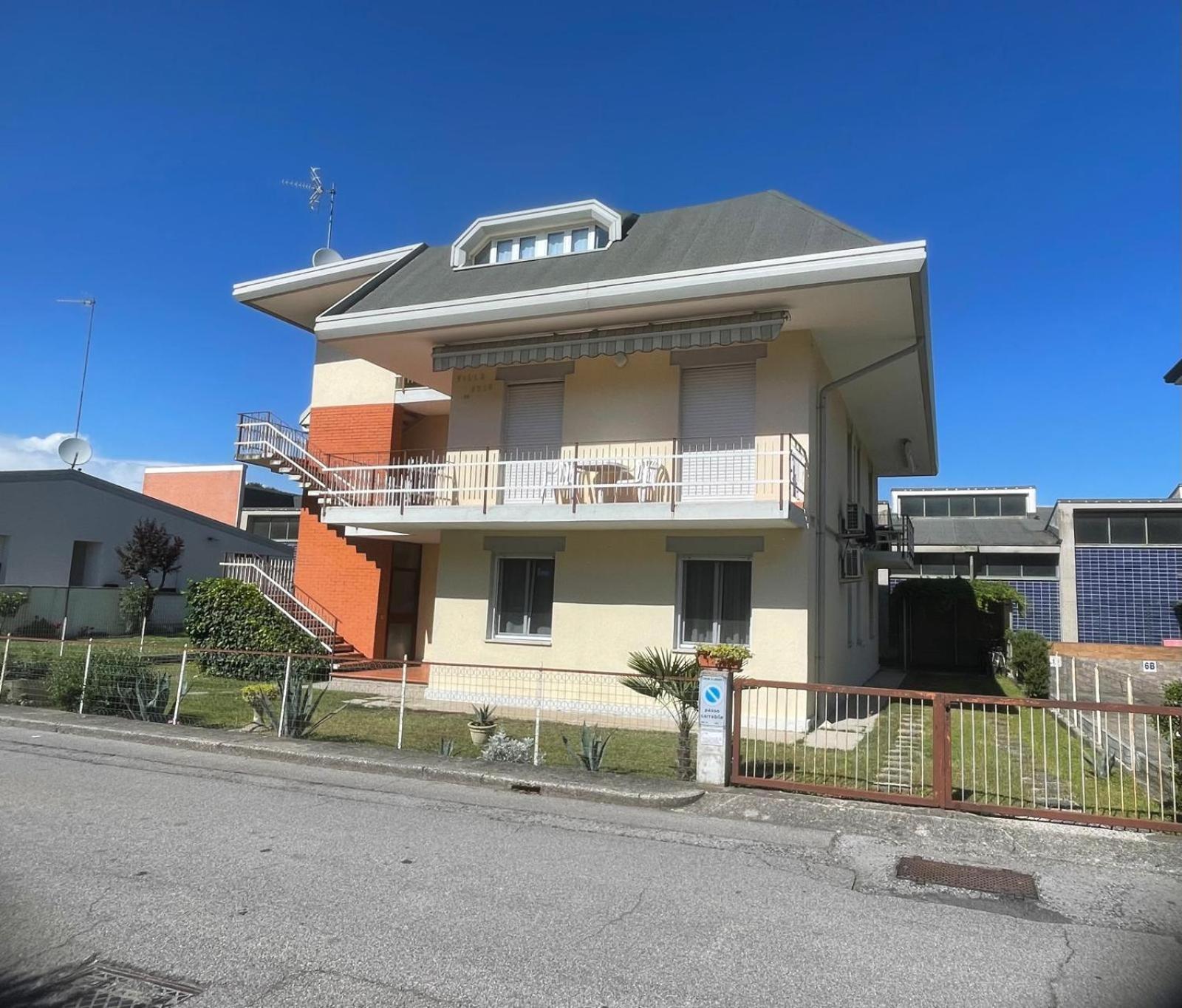 Appartamento Villa Asio Lignano Sabbiadoro Eksteriør bilde